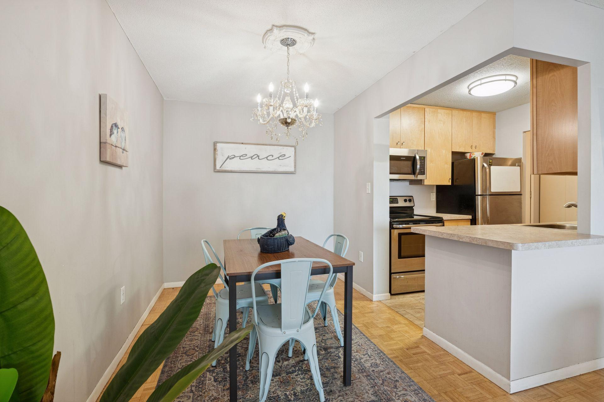 400 Groveland Avenue Unit: 910