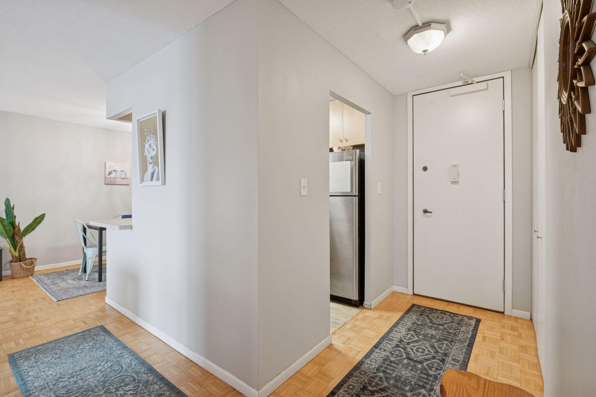 400 Groveland Avenue Unit: 910