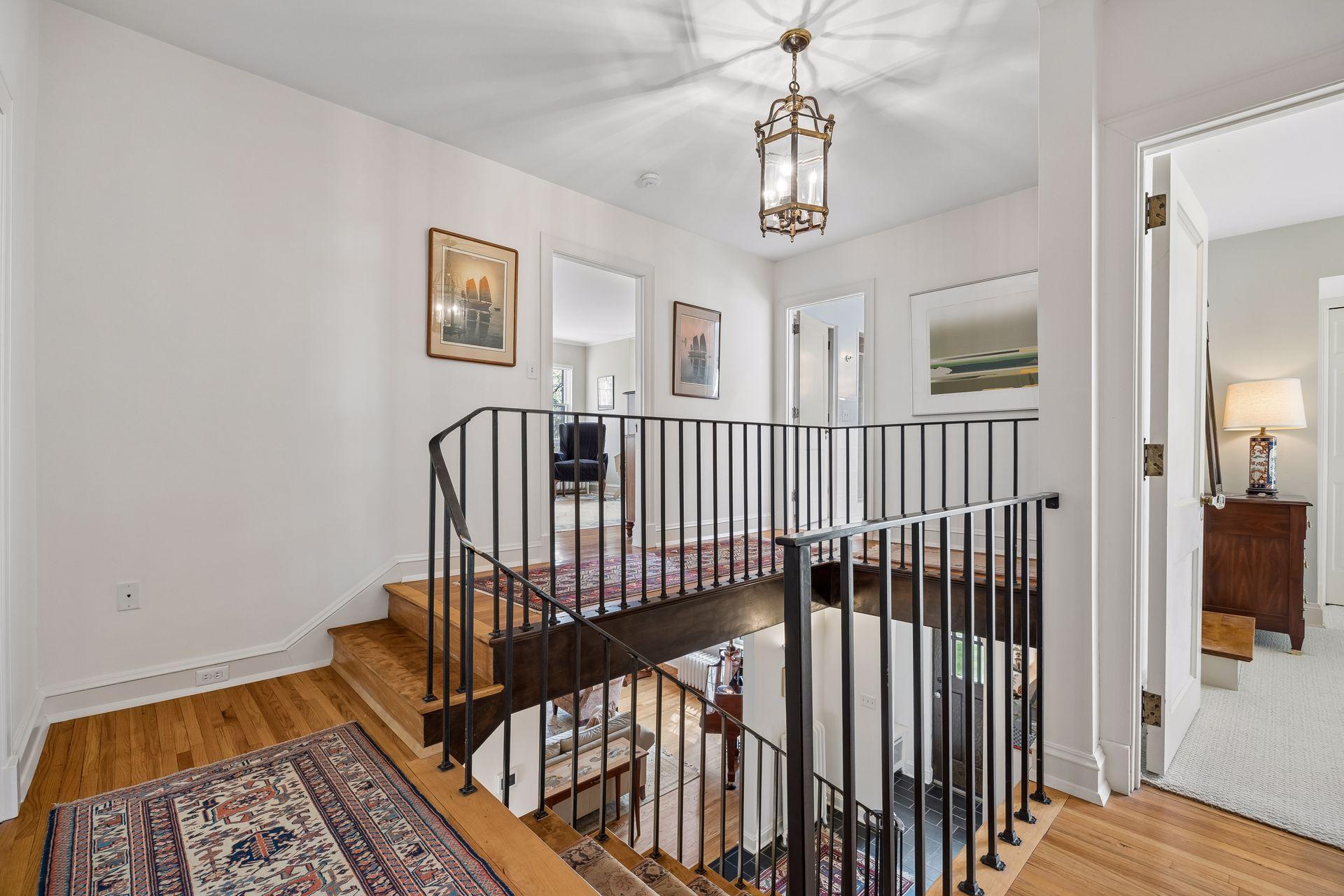 306 W Minnehaha Parkway