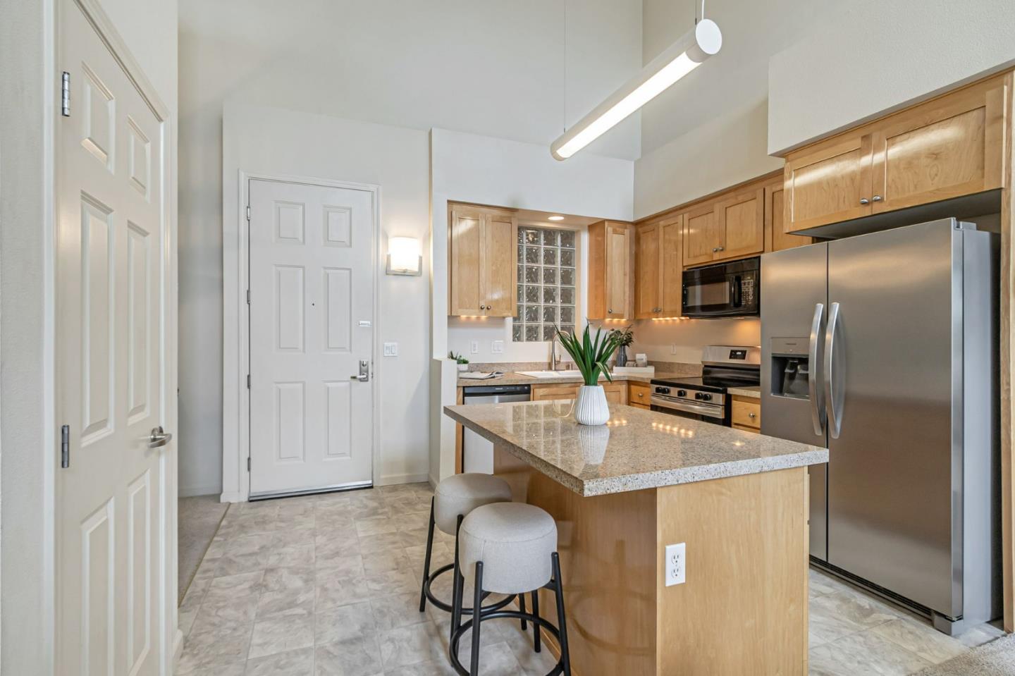 800 N 8th ST 313