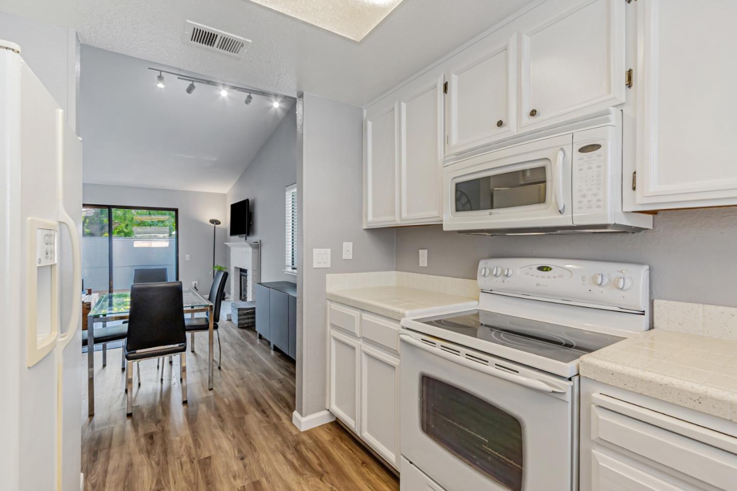 4968 Red Creek Drive