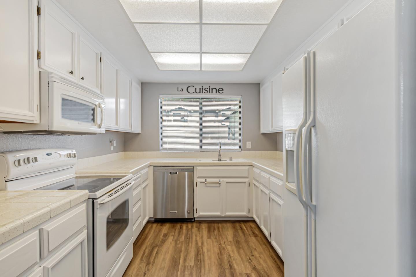 4968 Red Creek Drive