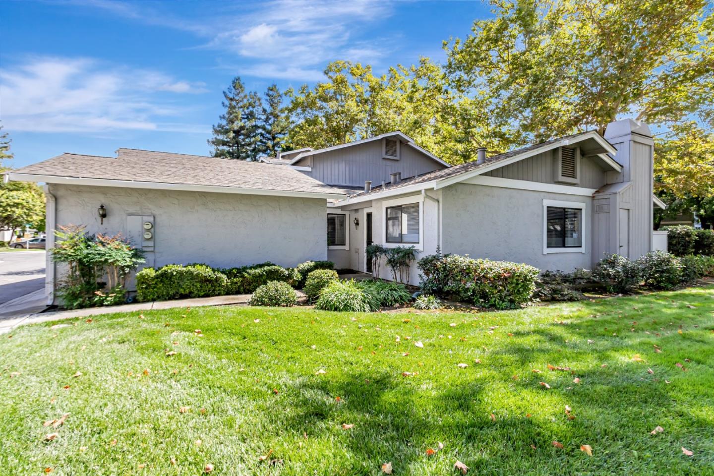 4968 Red Creek Drive