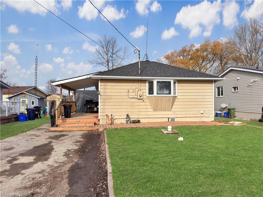 6 Beverly Drive