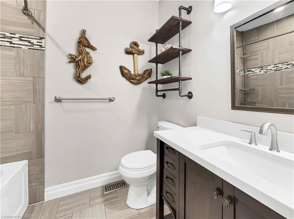 236 Burford Delhi Townline Road