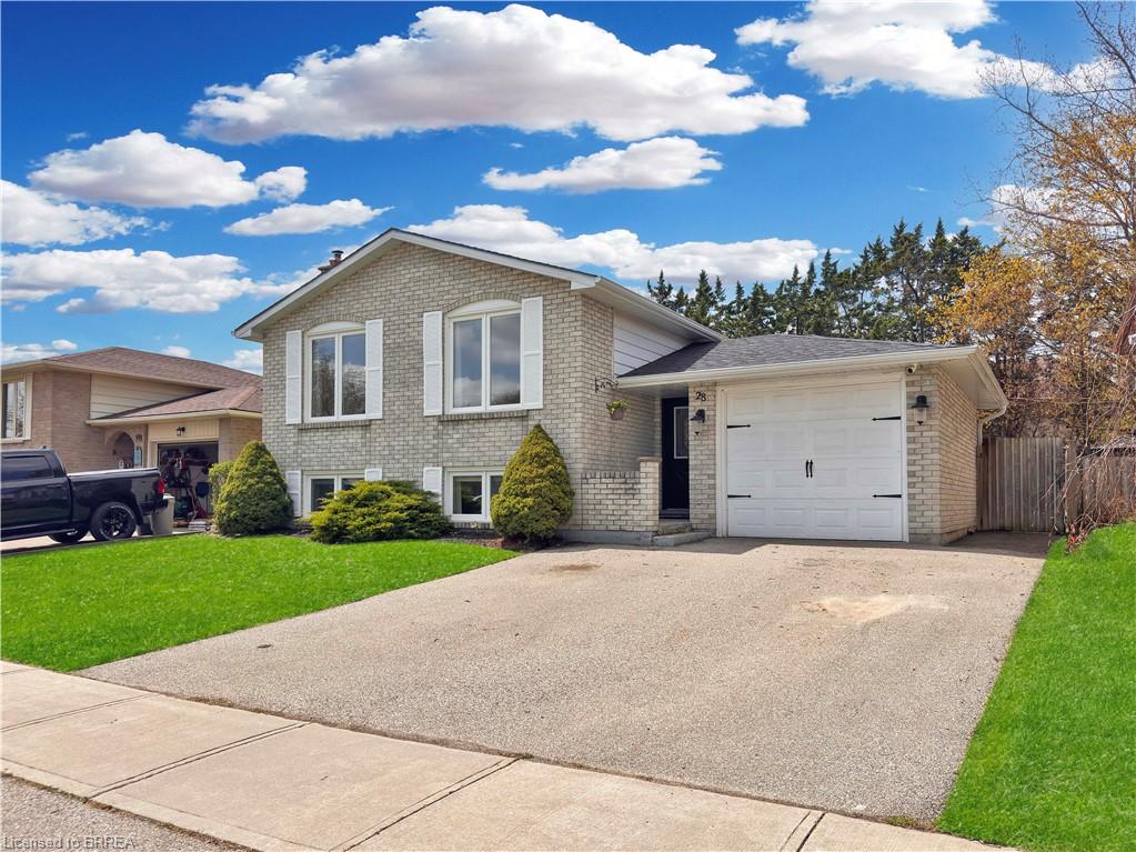 28 Dante Crescent