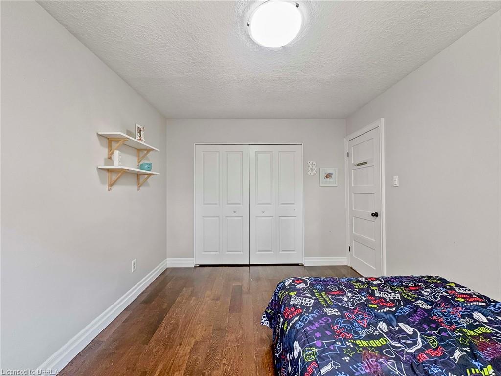 28 Dante Crescent