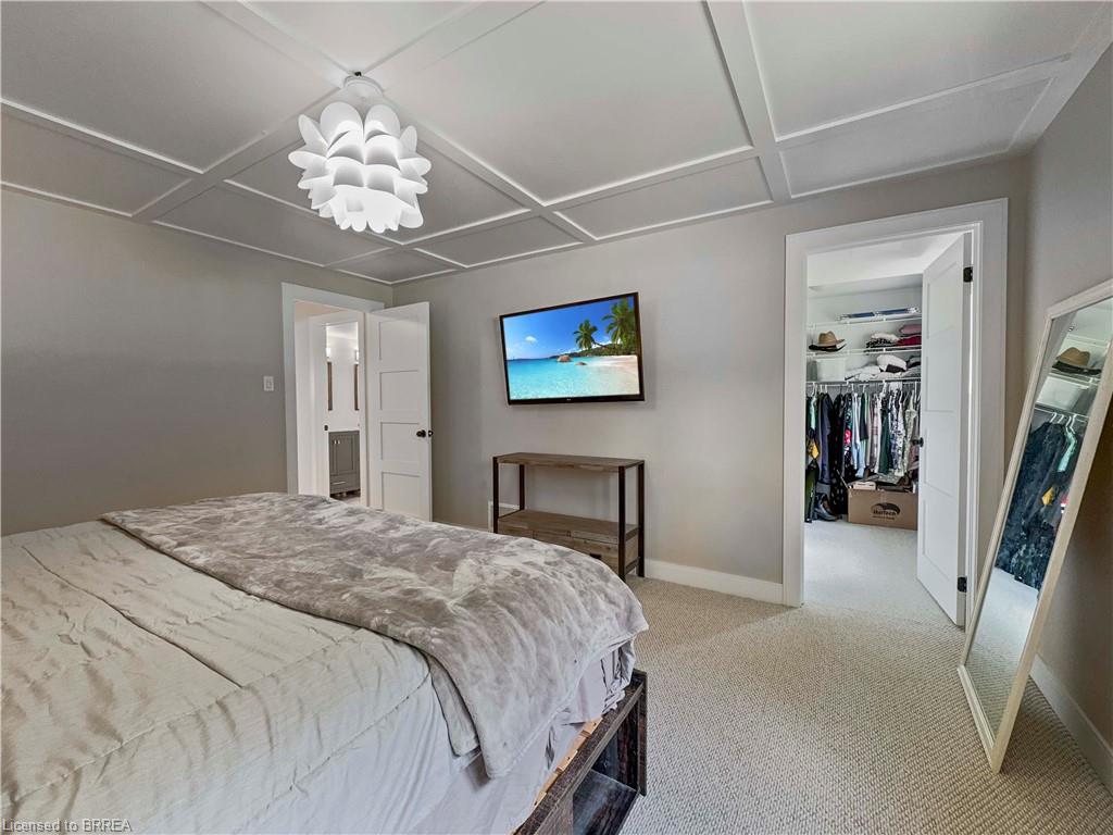 28 Dante Crescent