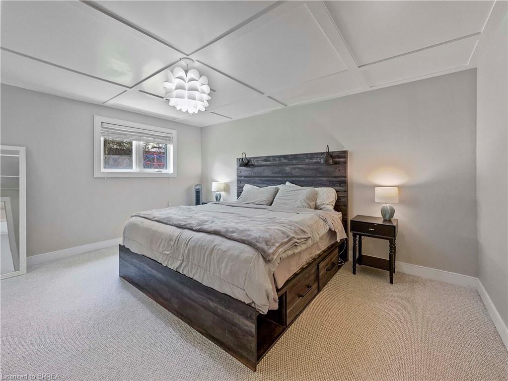 28 Dante Crescent