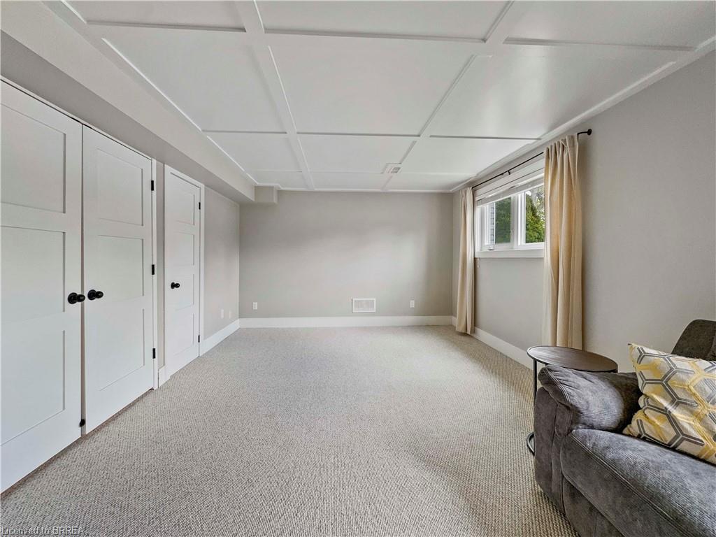 28 Dante Crescent
