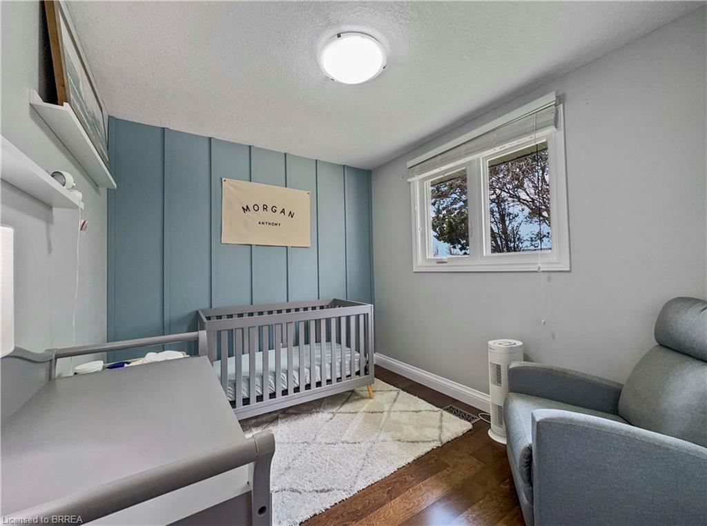 28 Dante Crescent