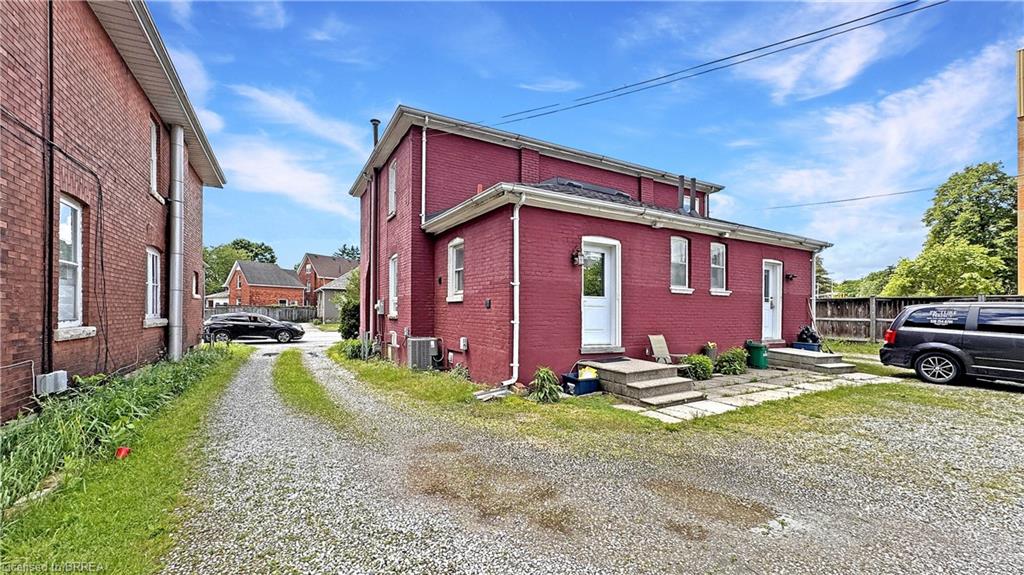 273 Brant Avenue