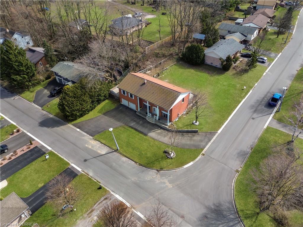30 Lingwood Drive