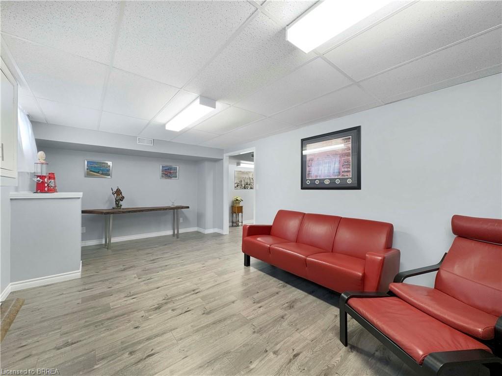 30 Lingwood Drive