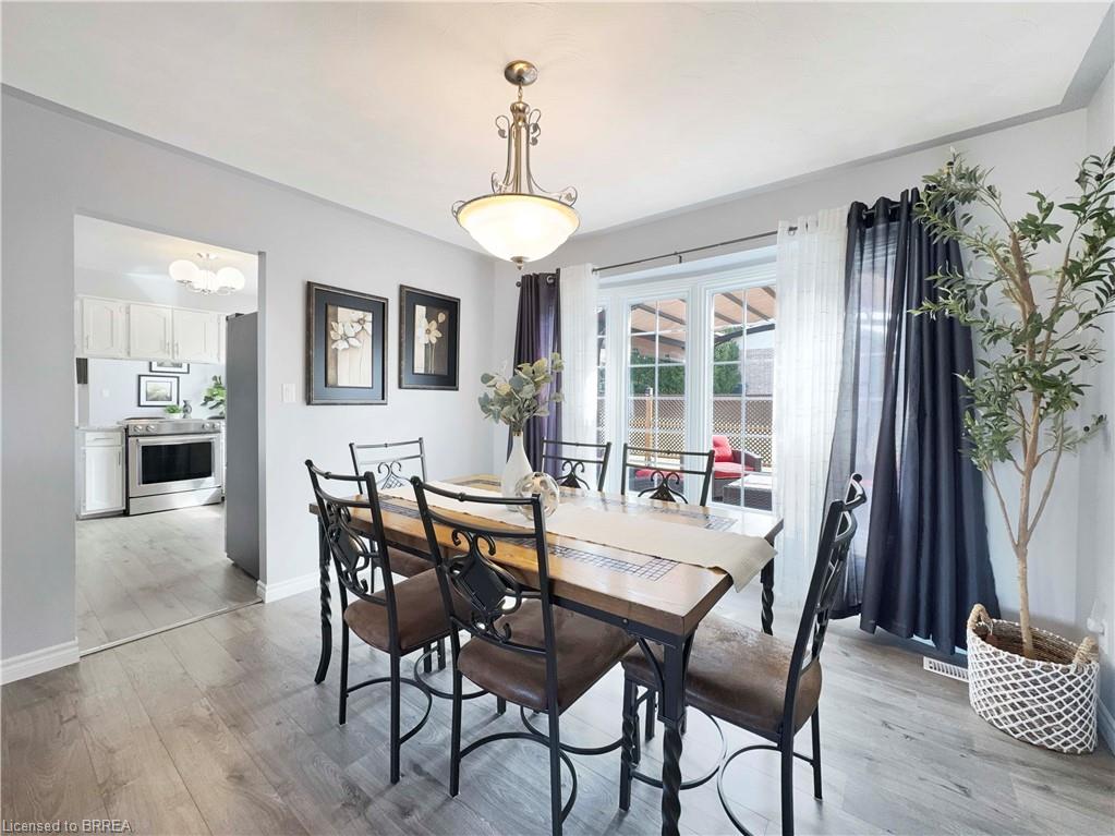 30 Lingwood Drive