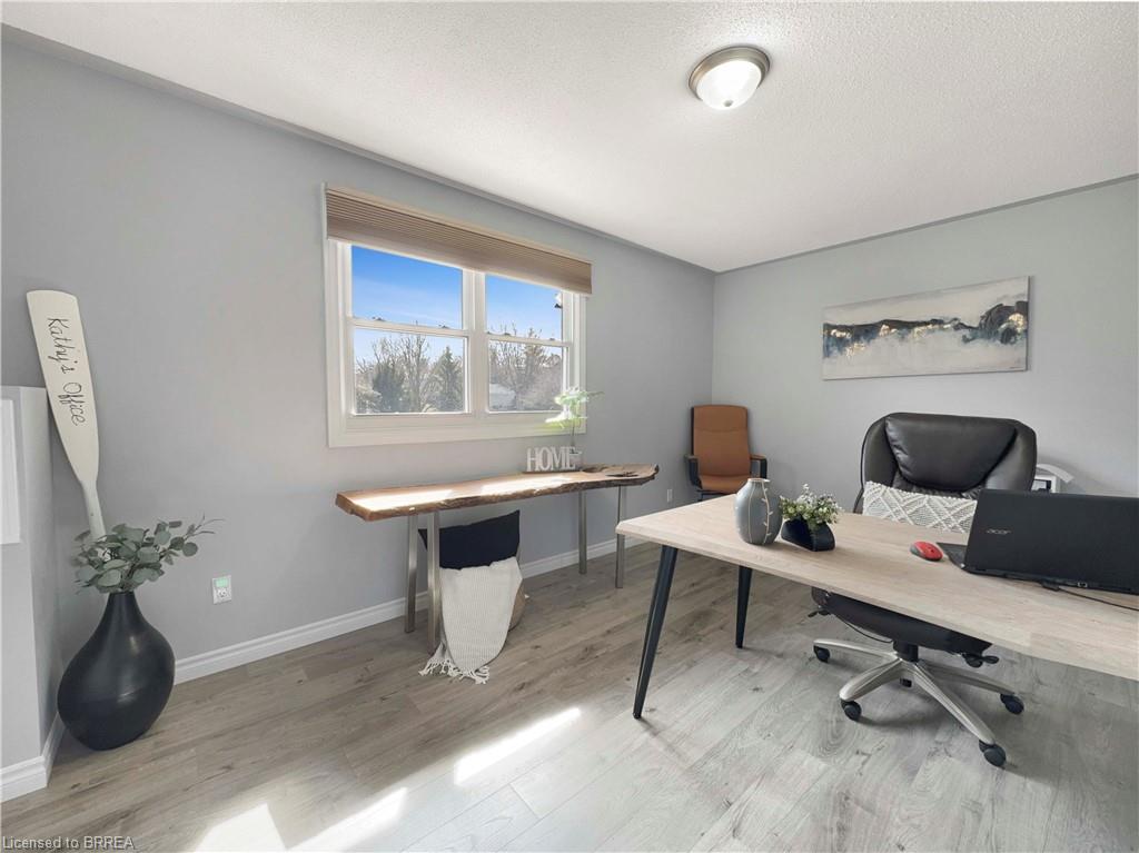 30 Lingwood Drive