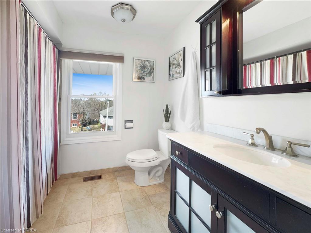 30 Lingwood Drive