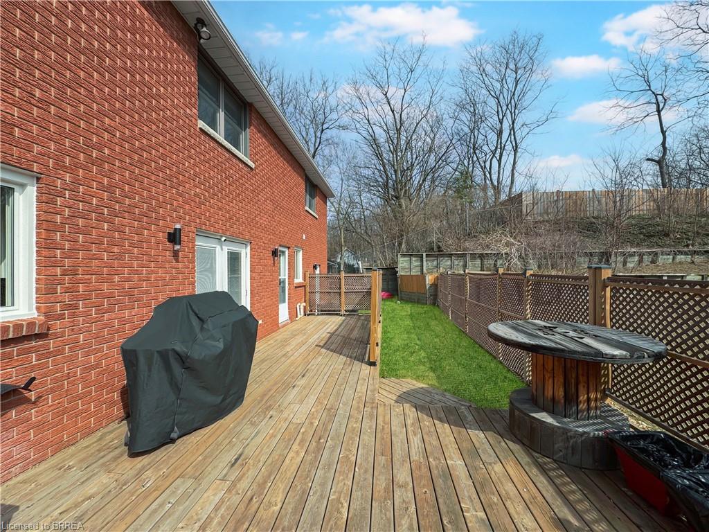30 Lingwood Drive