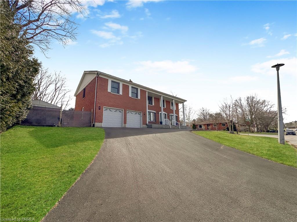 30 Lingwood Drive