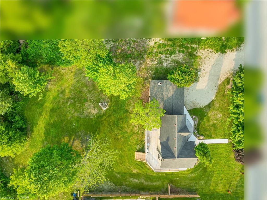 16 Hillcrest Street W