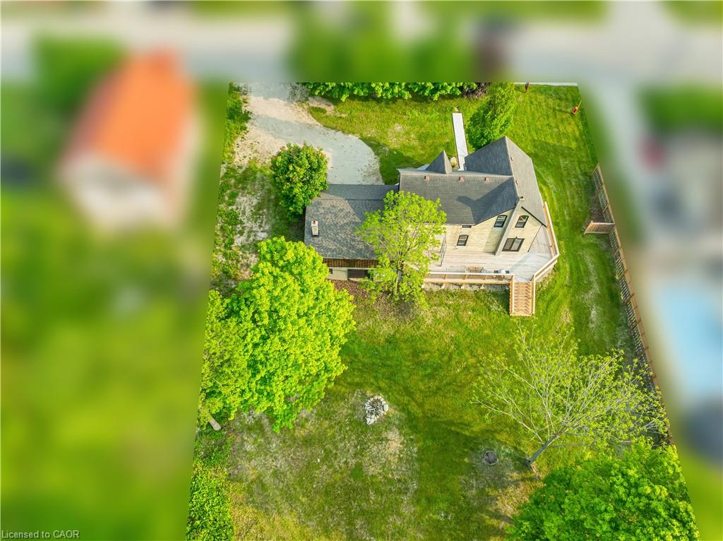 16 Hillcrest Street W