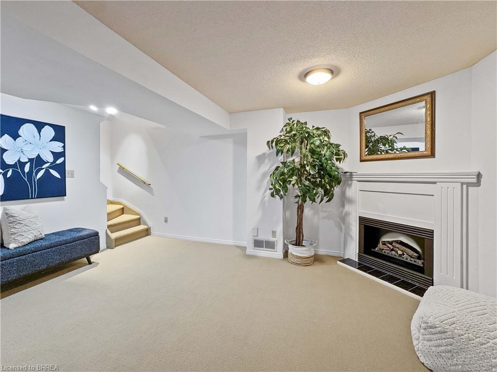 144 Wood Street Unit: E