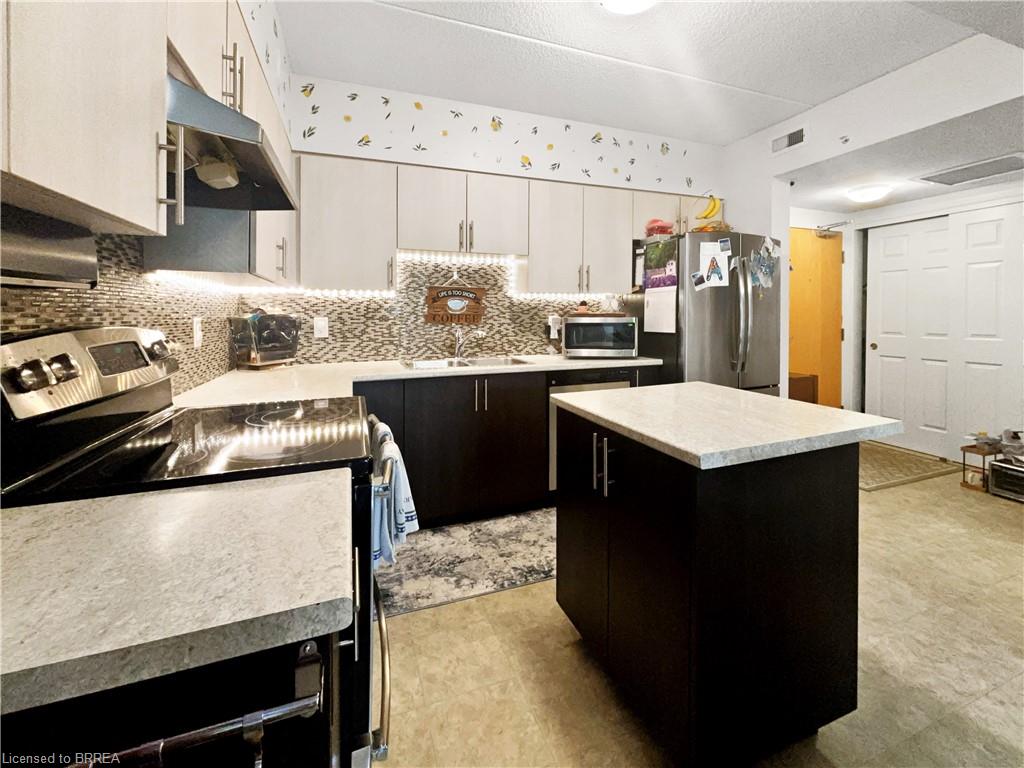 505-155 Water Street S Unit: 505
