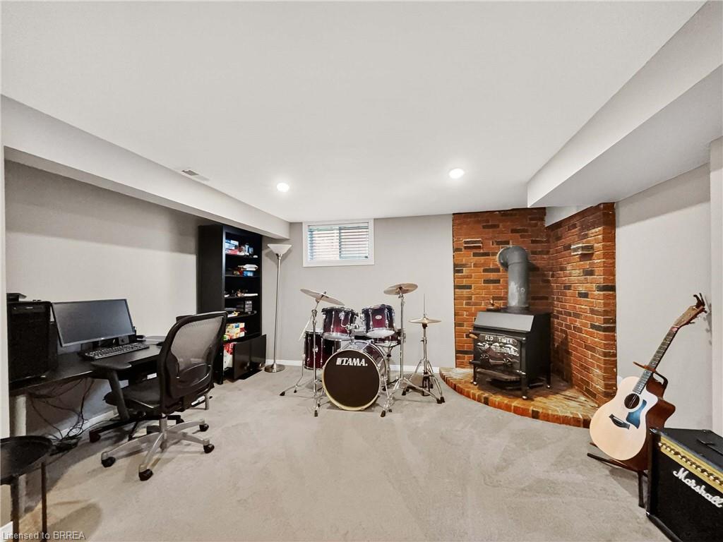 6 Sherry Lane