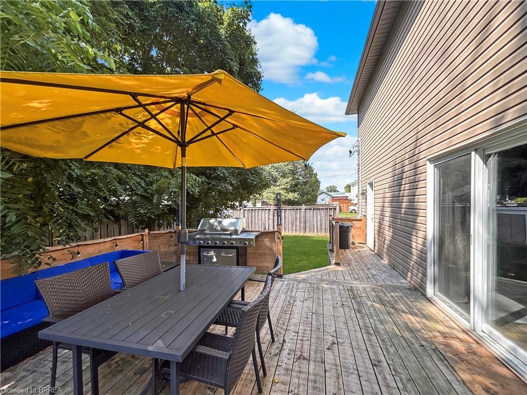 25 Baird Street S