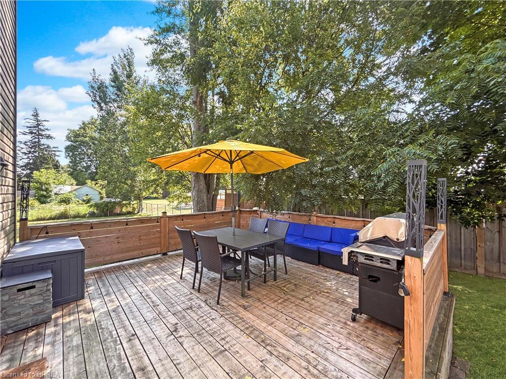 25 Baird Street S