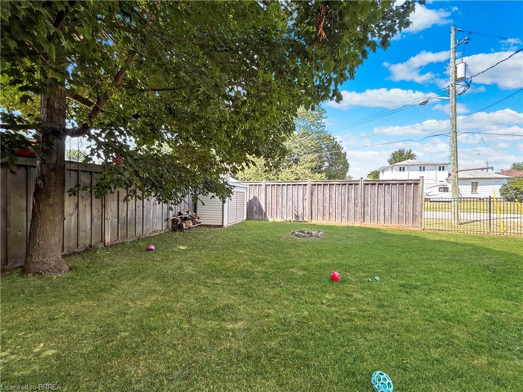 25 Baird Street S