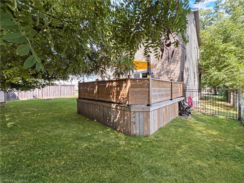 25 Baird Street S