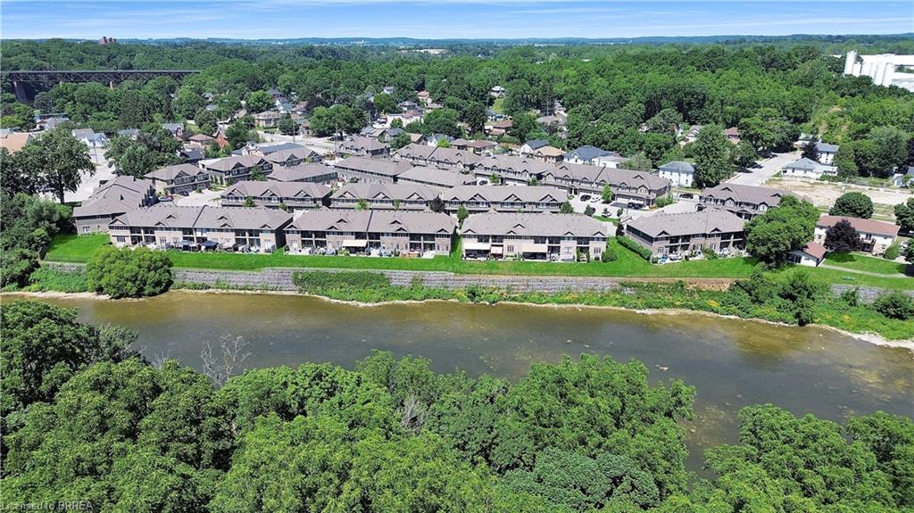 8-80 Willow Street Unit: 8