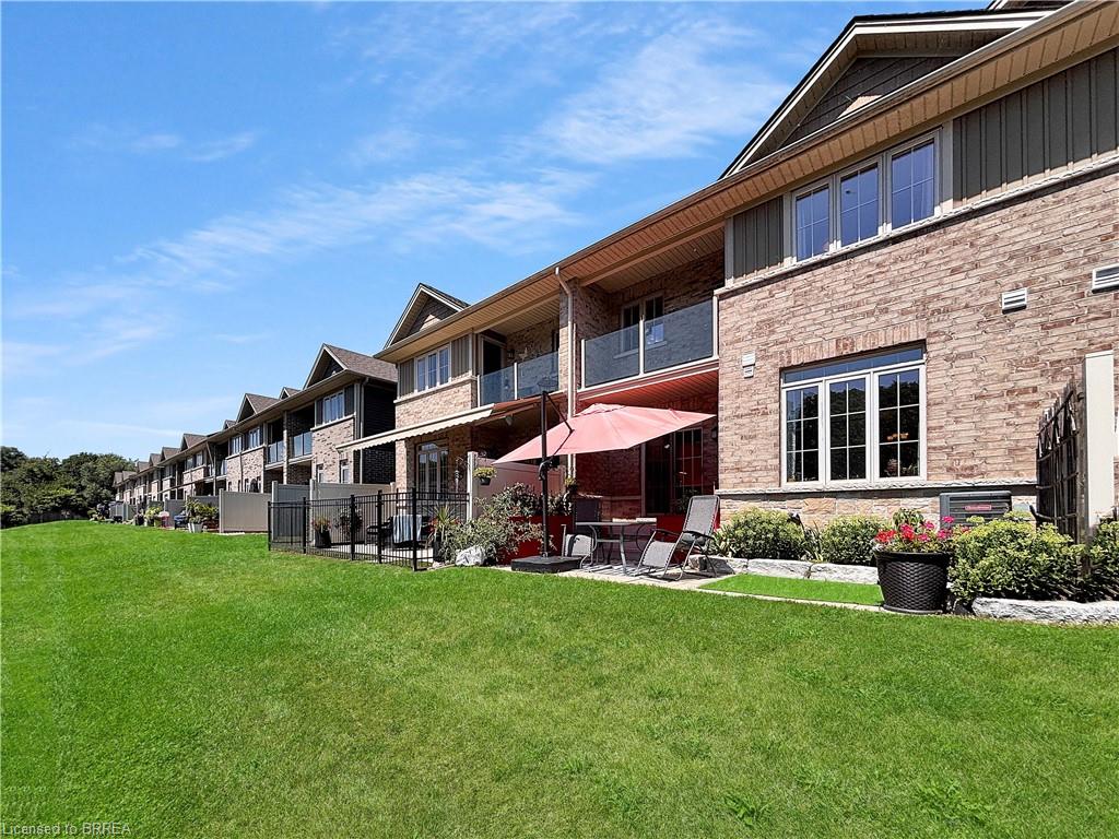 8-80 Willow Street Unit: 8