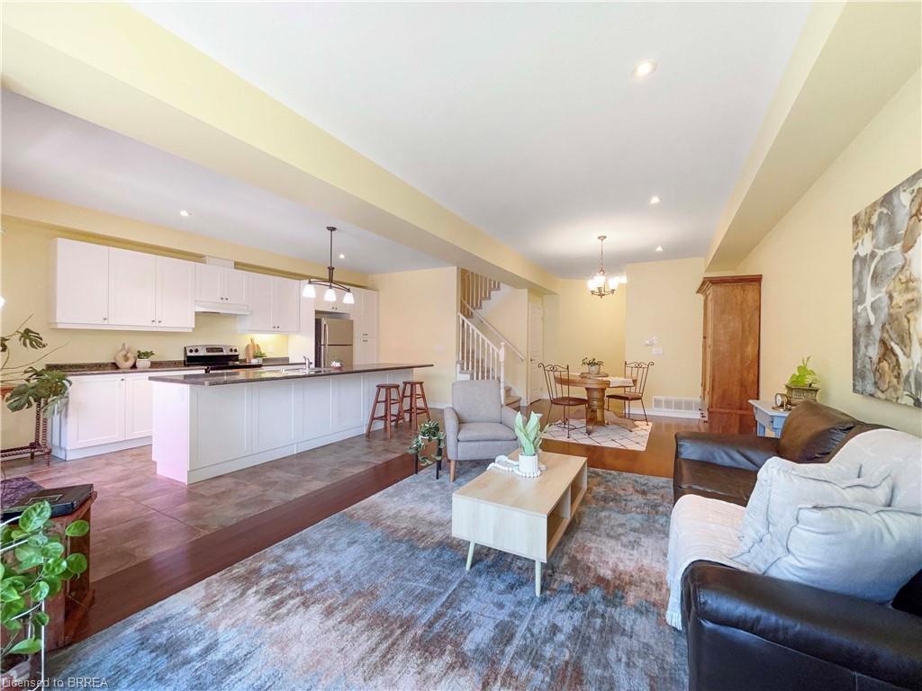 8-80 Willow Street Unit: 8