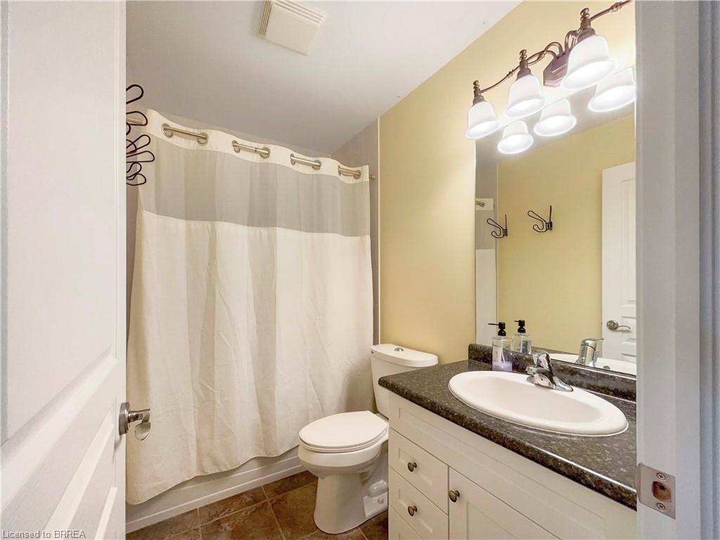 8-80 Willow Street Unit: 8