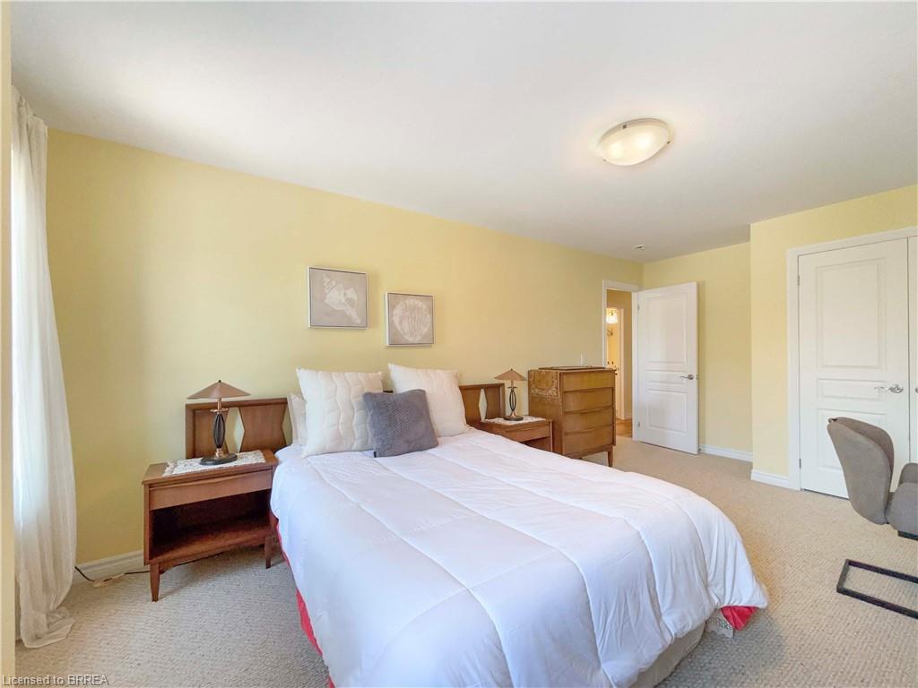 8-80 Willow Street Unit: 8