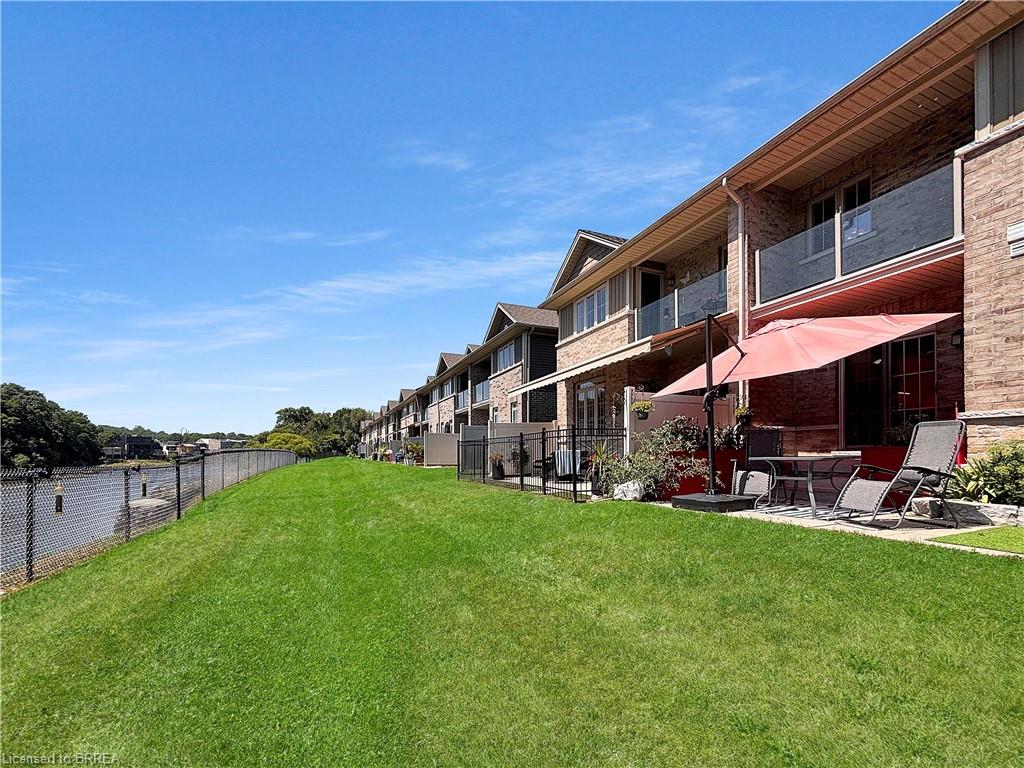 8-80 Willow Street Unit: 8