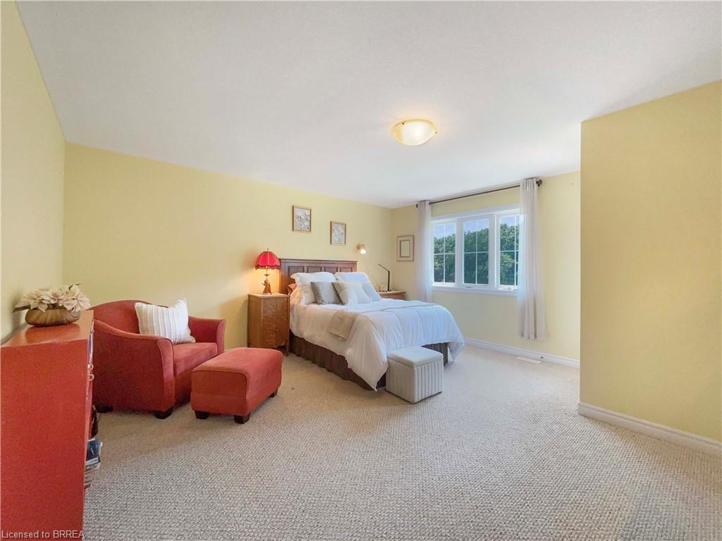 8-80 Willow Street Unit: 8