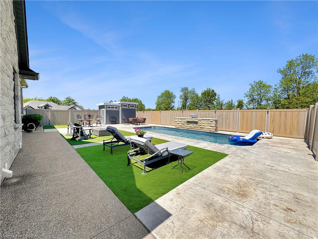 18 Harper Boulevard