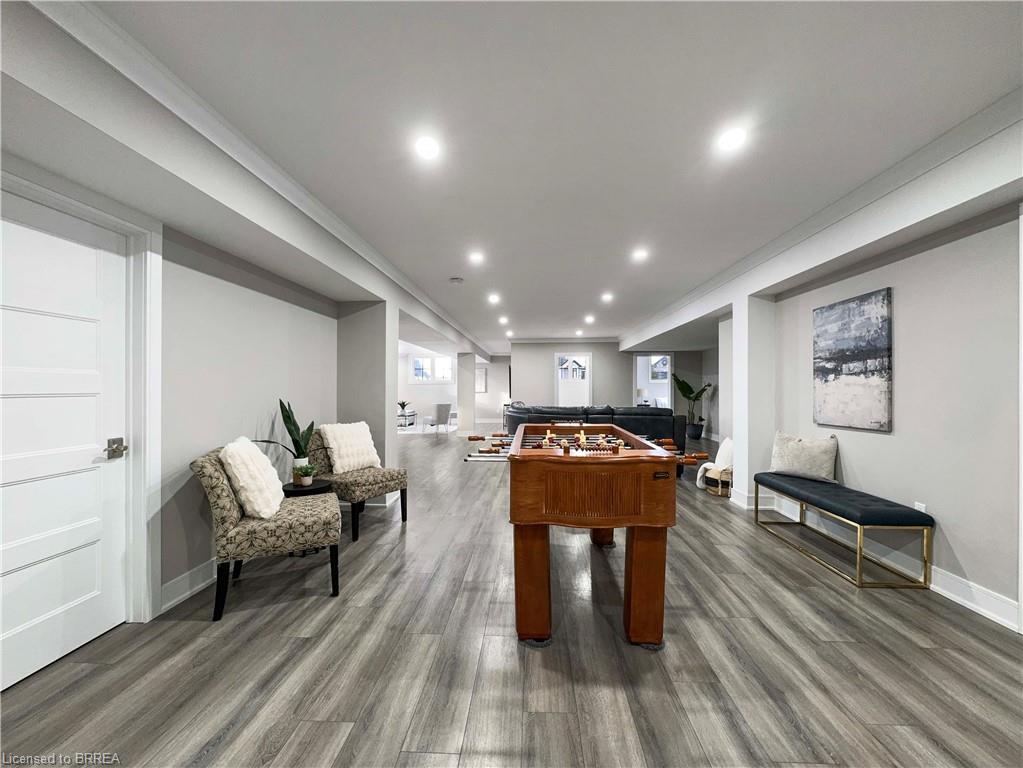 18 Harper Boulevard