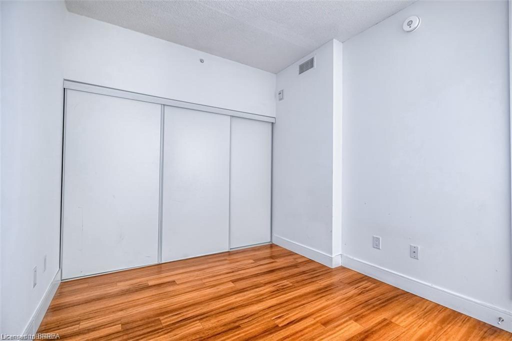 715-1 Wellington Street Unit: 715