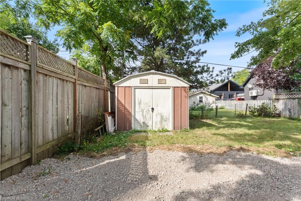 150 Elgin Street Unit: UPPER