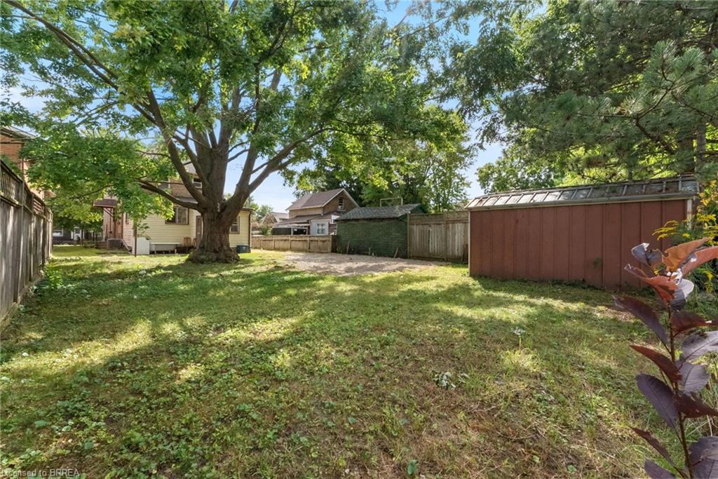 150 Elgin Street Unit: LOWER