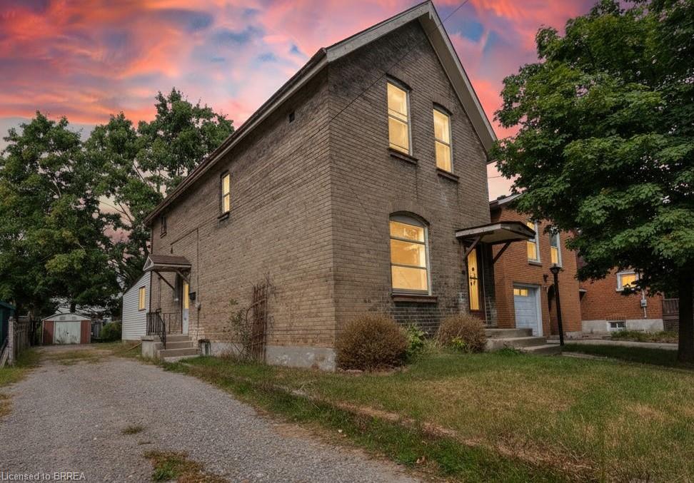 150 Elgin Street Unit: LOWER