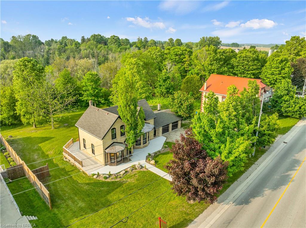 16 Hillcrest Street W