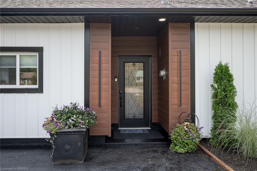 2525 Vimy Road