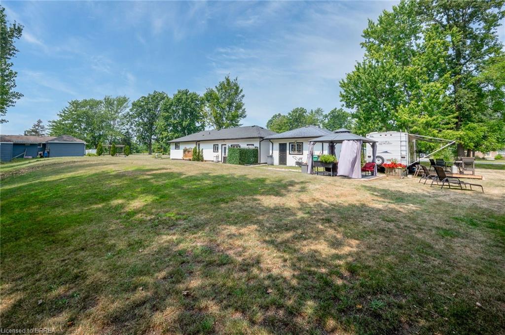 2525 Vimy Road