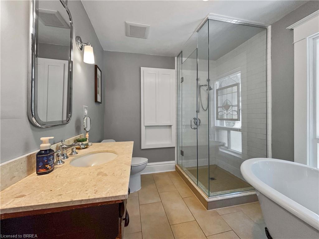 65 Forbes Avenue