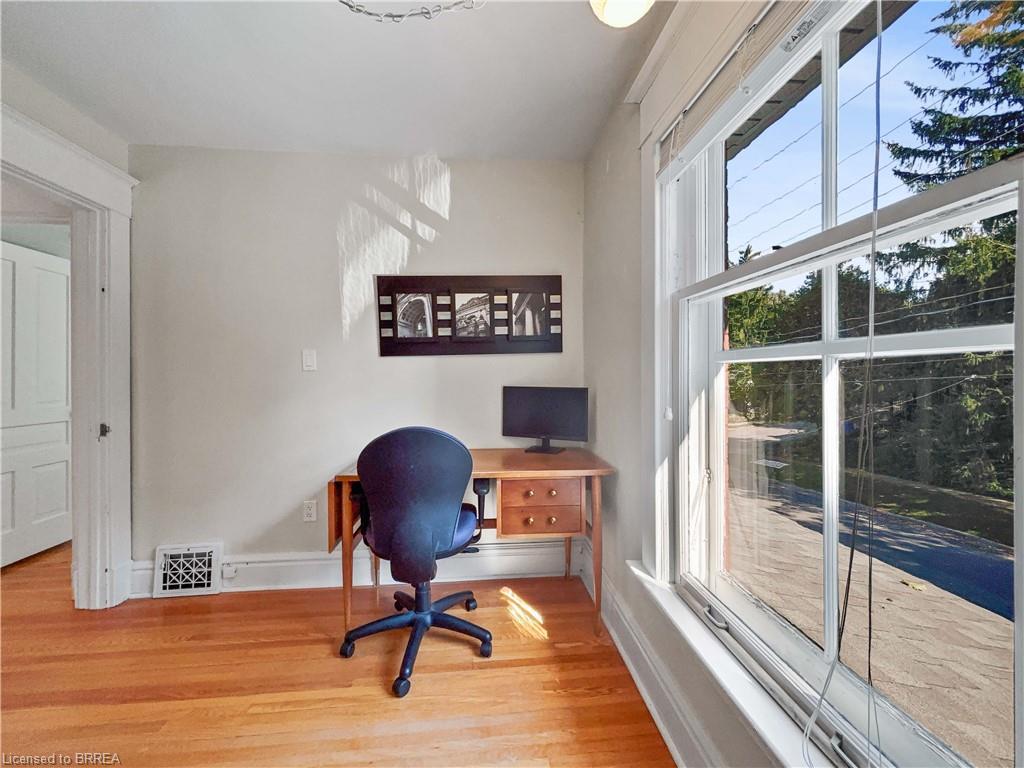 65 Forbes Avenue